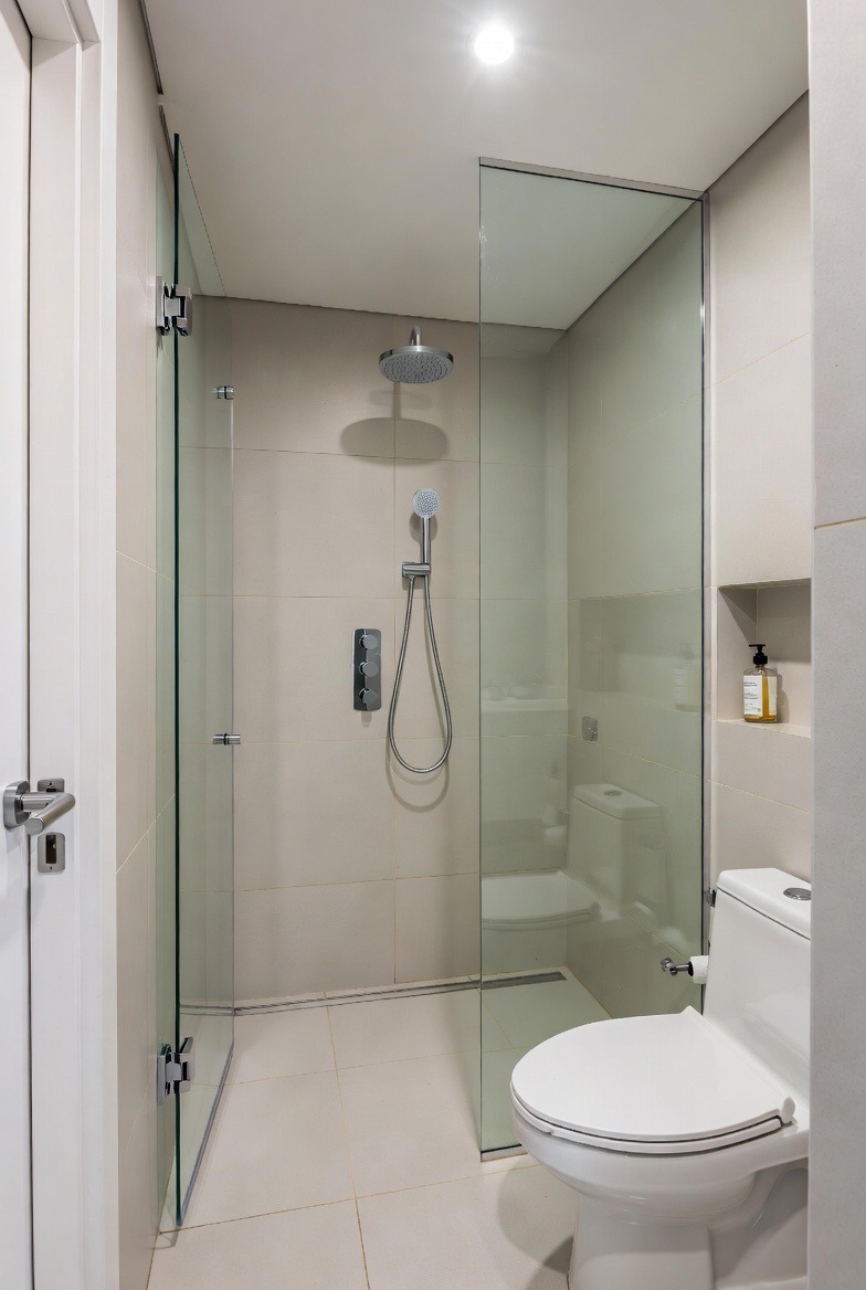 Choosing Glass Over Solid Barriers