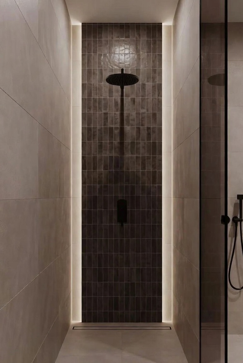 Feature Shower Walls for Visual Focus