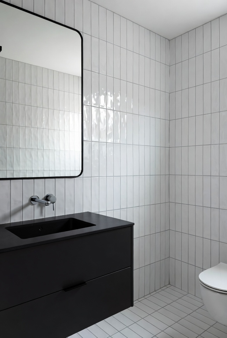 Incorporating Subway Tiles with Dark Grout
