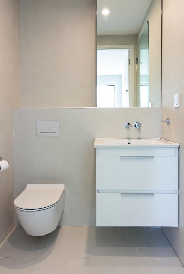 Keeping Fixtures Slim and Space-Saving