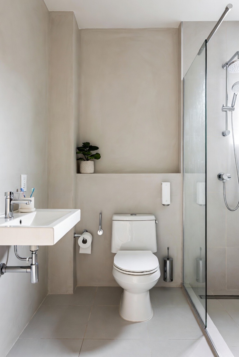 Minimalist Accessories for a Clean Finish