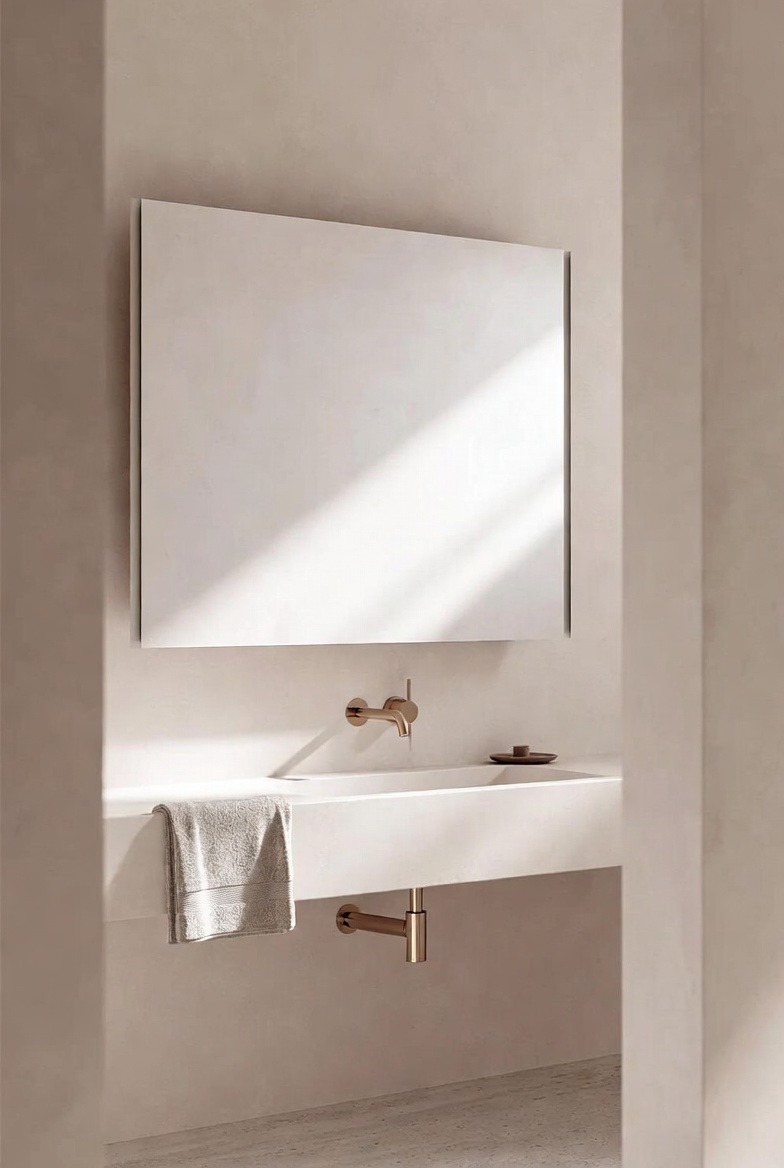 Minimalist Mirrors for Clean and Timeless Design
